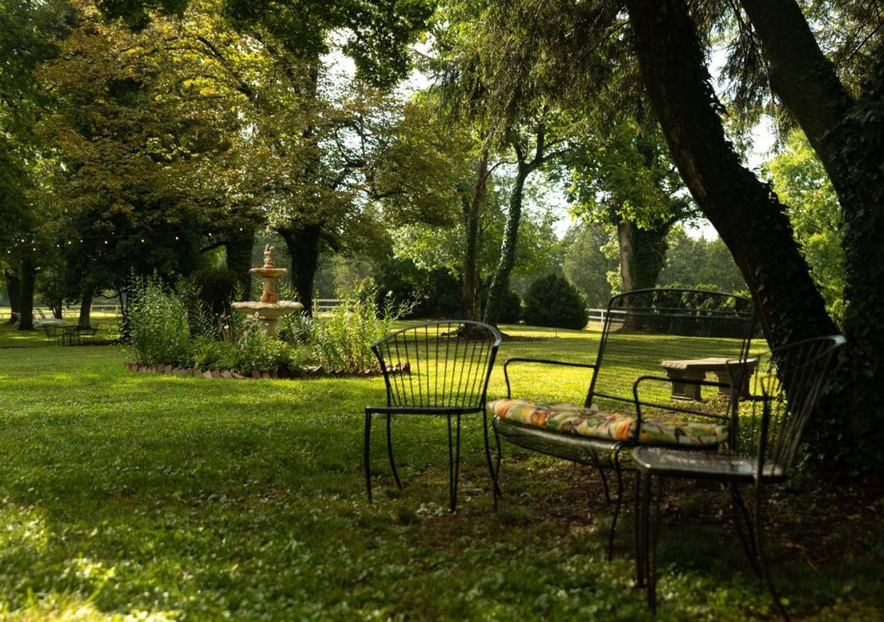 Prospect Hill Inn & Restaurant Zion Crossroads Екстериор снимка